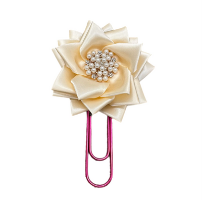 Cream Bloom Clip