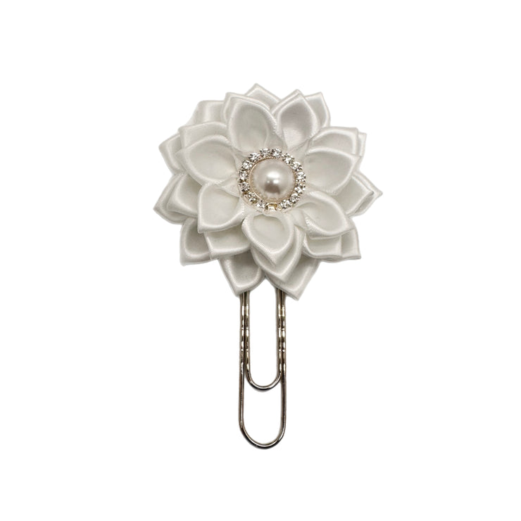 White Daisy Clip