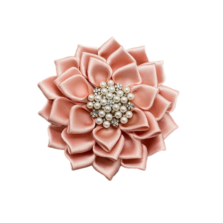 Blush Pink Daisy Brooch