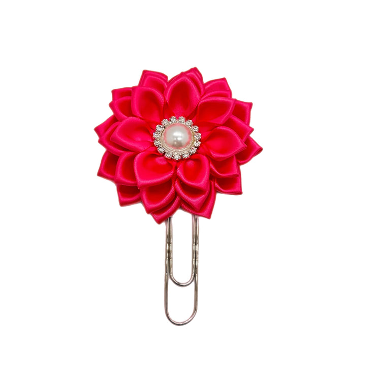 Hot Pink Daisy Clip