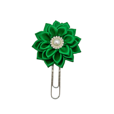 Green Daisy Clip