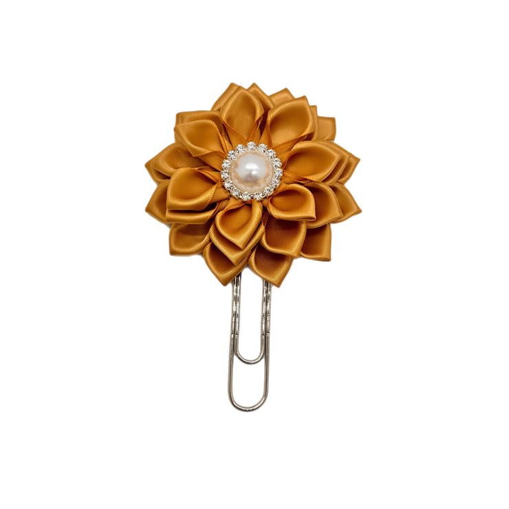 Gold Daisy Clip
