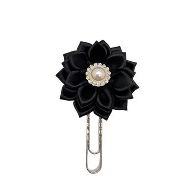 Black Daisy Clip