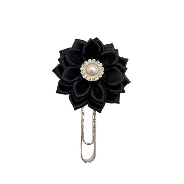 Black Daisy Clip